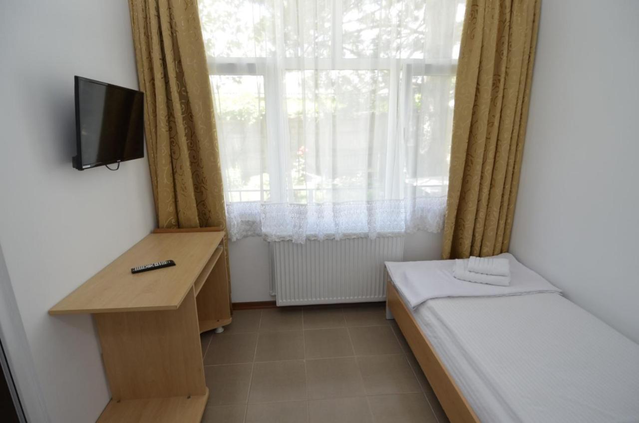 Vila Calypso Apartment Костинещи Екстериор снимка
