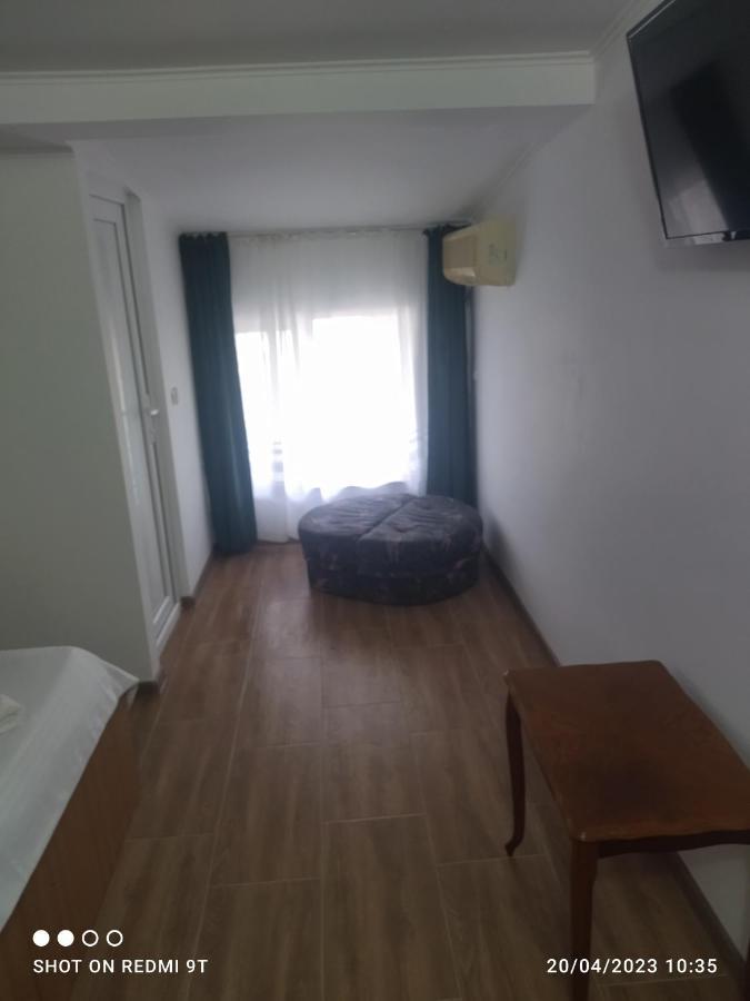 Vila Calypso Apartment Костинещи Екстериор снимка