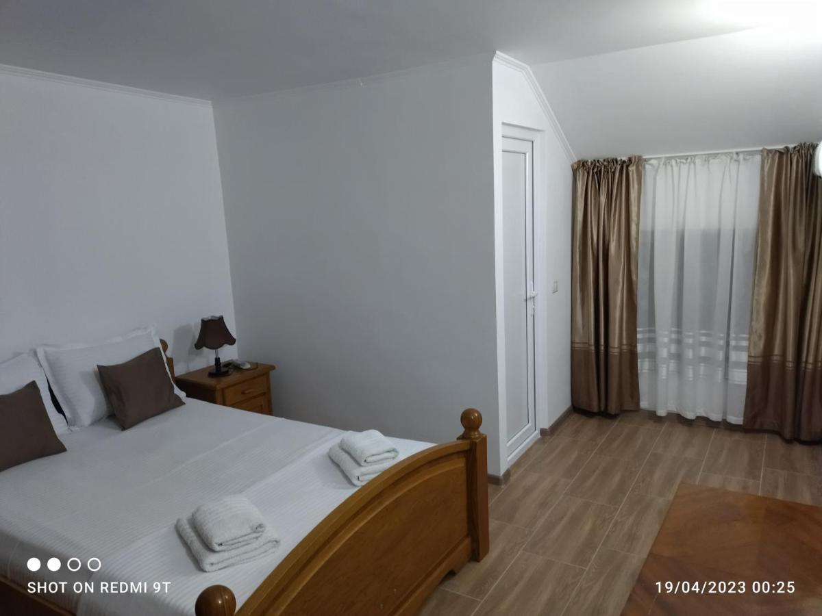 Vila Calypso Apartment Костинещи Екстериор снимка
