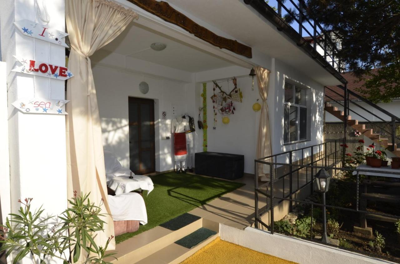 Vila Calypso Apartment Костинещи Екстериор снимка